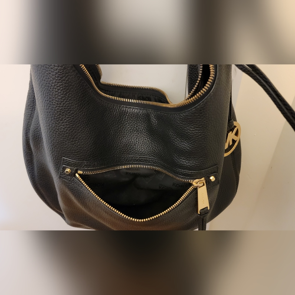 Michael Kors Black Pebbled Leather Bag - Picture 6 of 7